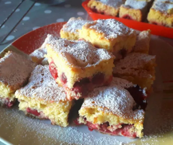 Gyors meggyes piskóta recept