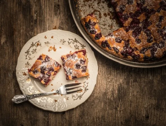 Egyszerű meggyes piskóta recept