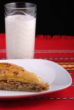 Ayran és baklava, a forró közel-keleti és arab vidékek kedvencei