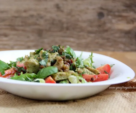 Pestós csirkesaláta recept