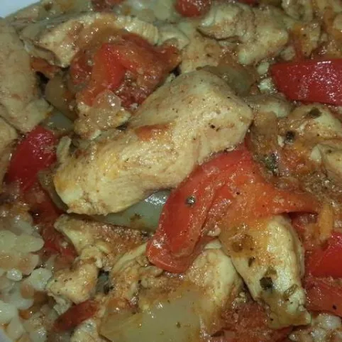 Lecsós csirkemell tarhonyával recept