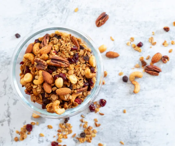 Mandulás-mézes-diós házi granola recept