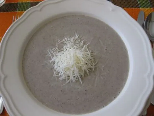 Gombakrémleves - Mirza módra recept