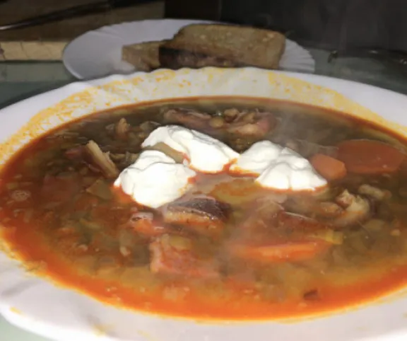 Füstölt csülkös lencseragu  recept