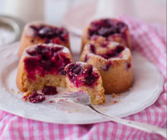 Meggyes polenta muffin recept