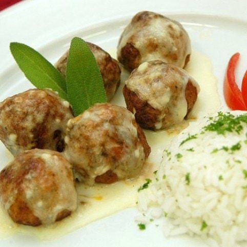 Húsgombócok sajtmártásban II. recept