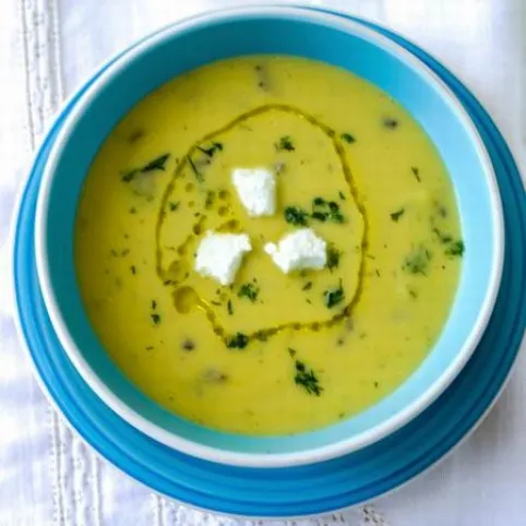 Cukkinileves fetával recept