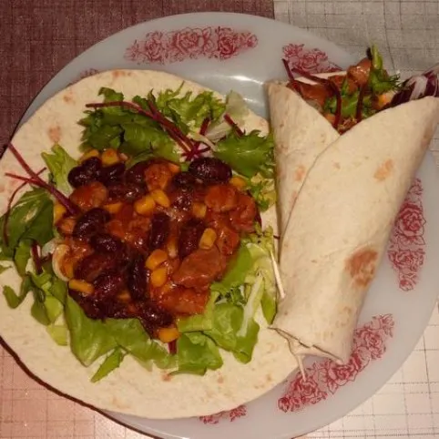 Mexikói chilis bab tortillába tekerve recept