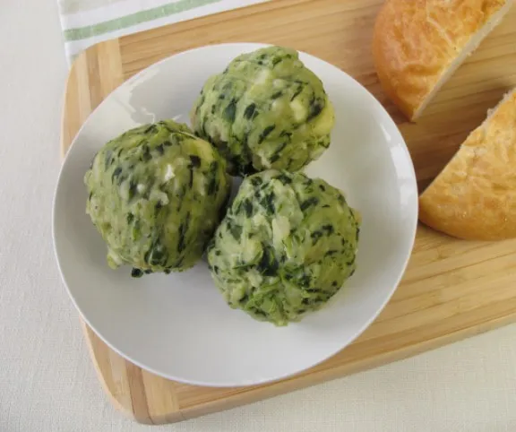Sajtos-spenótos gombóc recept
