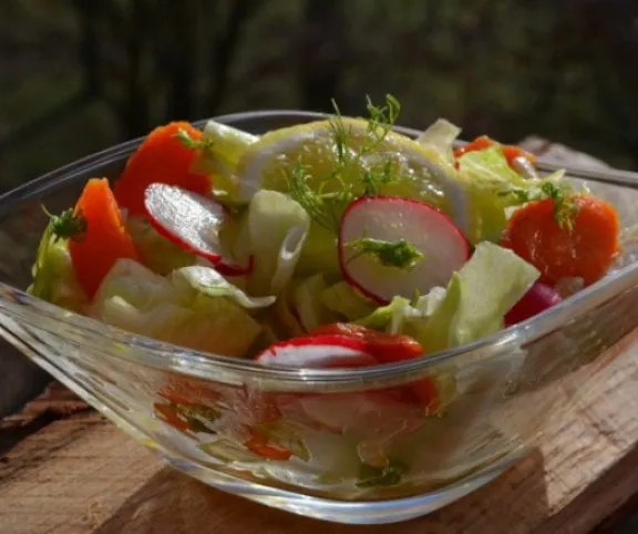 Saláta hónapos retekkel recept