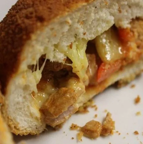 Töltött zsemle bundában recept