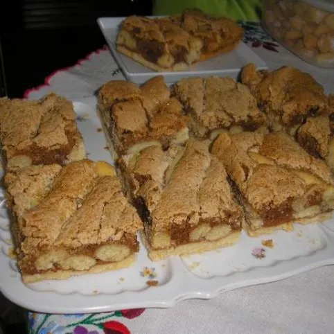 Süllyesztett rácsos dióhabos pite recept