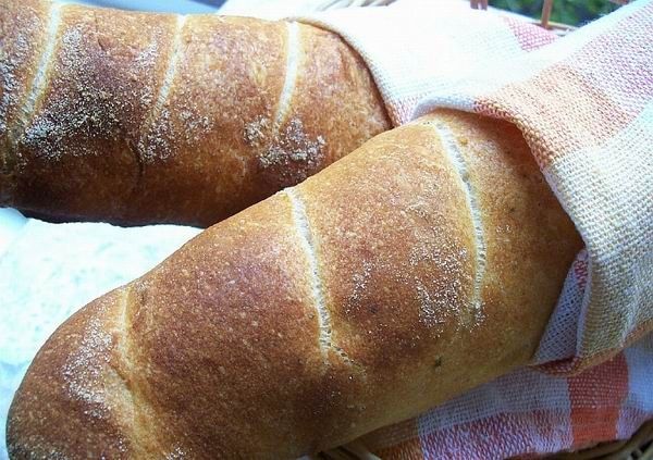 A ropogós baguette-ek otthon is egyszerűen elkészíthetők!