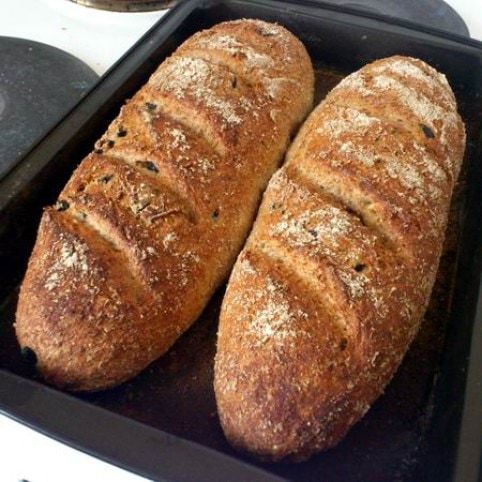 Olívás-fokhagymás baguette recept