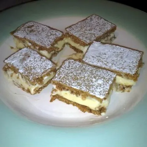 Szlovák mézes krémes recept