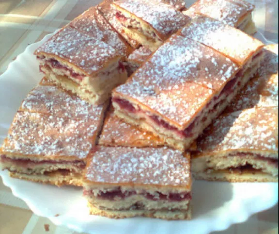 Érsek szelet (almás-ribizlilekváros sütemény) recept