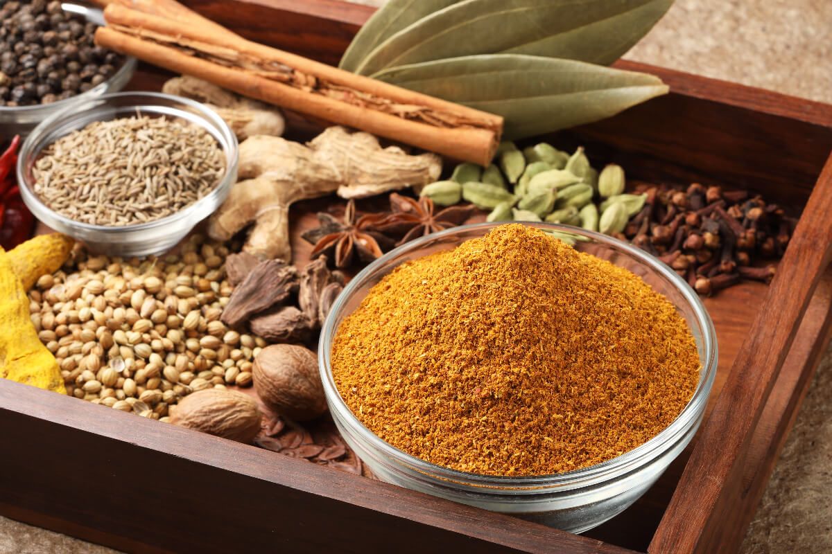 A garam masala az indiai ételek elmaradhatatlan fűszerkeveréke (Shutterstock)