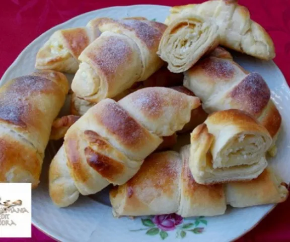 Narancsos túróval töltött kifli recept