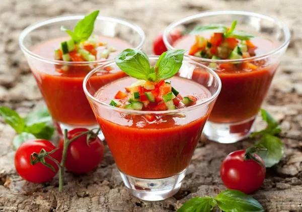 Nyers paradicsomleves, a gazpacho