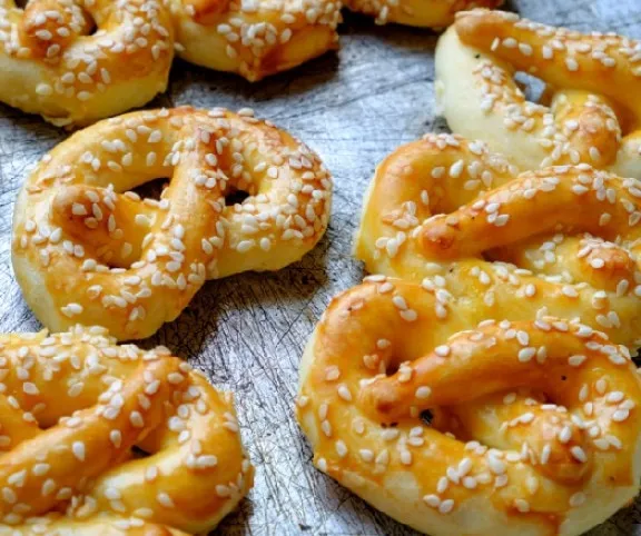 Szezámmagos perec (sörkorcsolya) recept