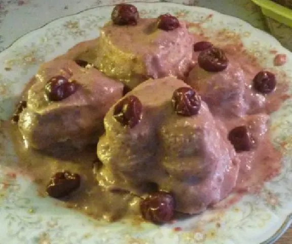 Meggyes-joghurtos piskótaszívek recept