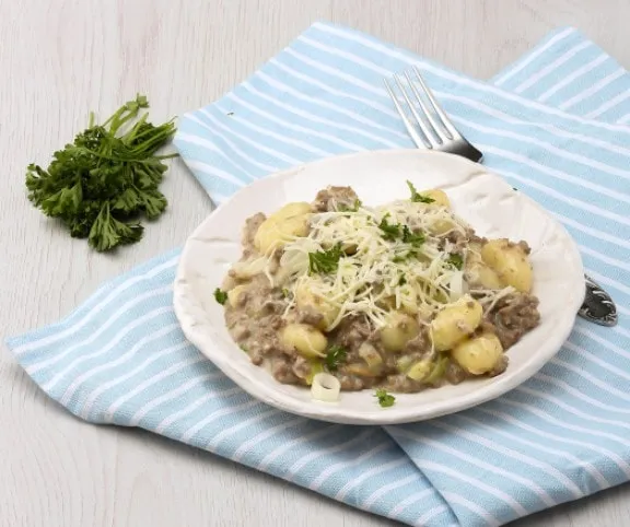 Gnocchi pórés húsraguval recept