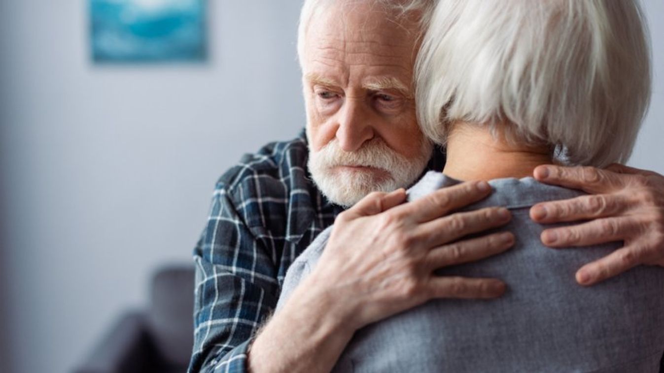 időskori elbutulás alzheimer-kór demencia