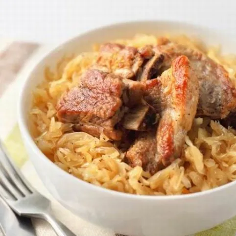 Füstölt hús savanyú káposztával  recept