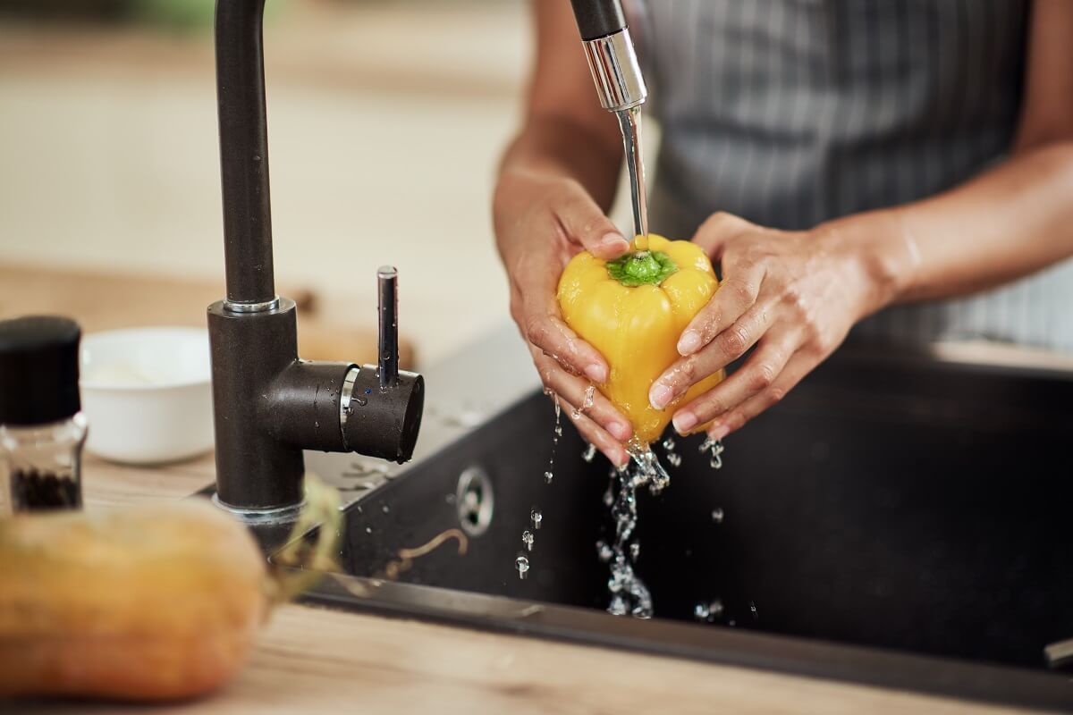 Fogyasztás előtt minden zöldséget jó alaposan mossunk meg /Fotó: Shutterstock