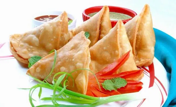 Népszerű és laktató a különféle töltött tészta - Indiában pl. a samosa