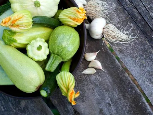 A tökhöz hasonlóan a zsenge csillagtök, cukkini s gömbcukkini is nagyon jó alapanyag