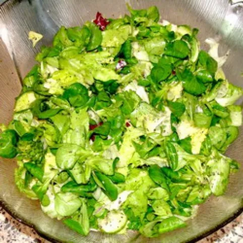 Endíviás madársaláta recept