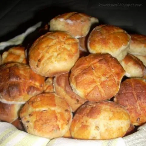 Csicsókás-korpás pogácsa recept