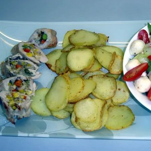 Zöldséges-mandulás hústekercsek recept
