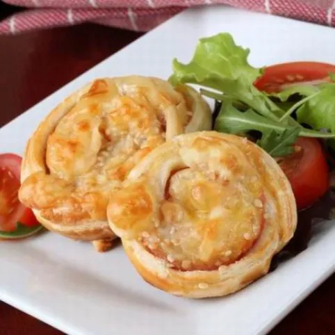 Sajtos tekercsek recept
