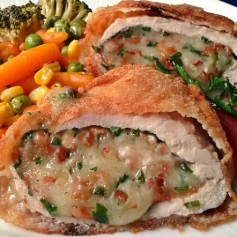 Medvehagymás-baconös krémsajttal töltött karaj recept