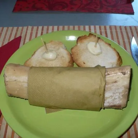 Velőscsont fokhagymás pirítóssal recept