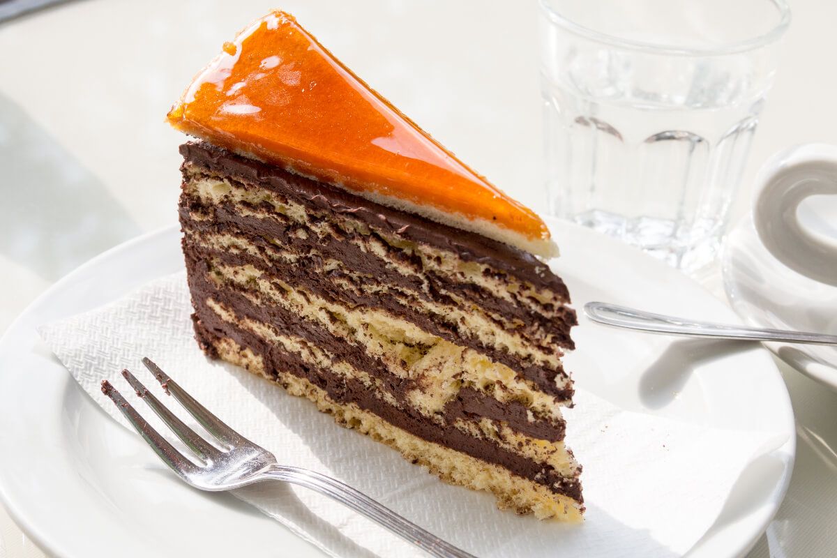 A Dobos-torta (Fotó: Shutterstock)