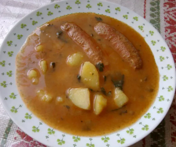 Magyaros burgonyaleves egyszerűen recept