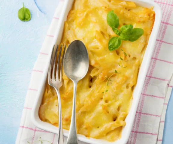 Tejszínes-sajtos rakott tészta recept