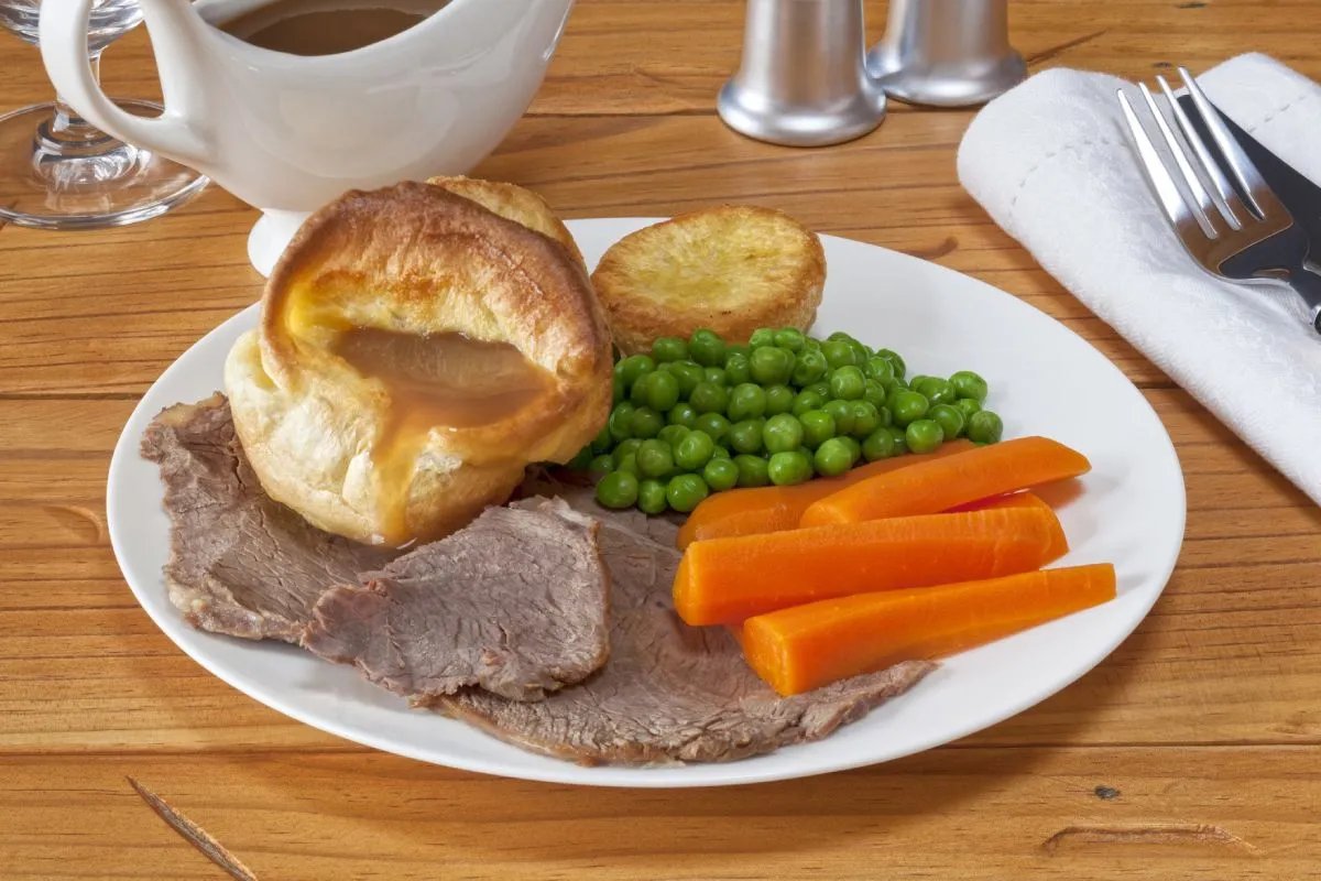 Marhasült yorkshire pudinggal