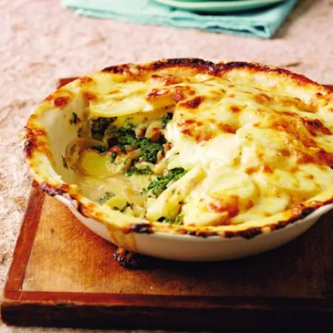 Sajtos-burgonyás rakottas  recept