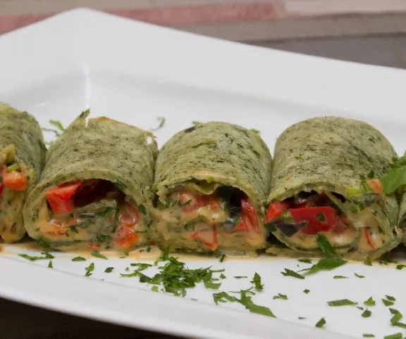 Spenótos tortilla zöldségraguval töltve recept