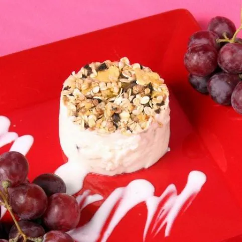 Muskotályos joghurttorta müzlivel recept