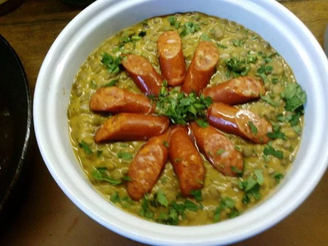 Lencsefőzelék sült kolbásszal recept