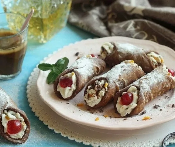 Szicíliai cannolo (töltött tésztarolád) recept