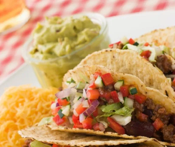 Taco guacamoléval recept