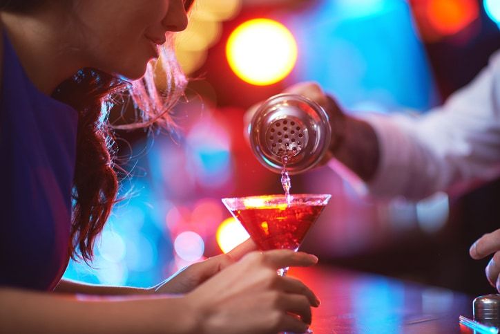 Úgy tűnik, az alkohol oldja a feszültséget, pedig valójában csökkenti a vágyat / Fotó: Shutterstock