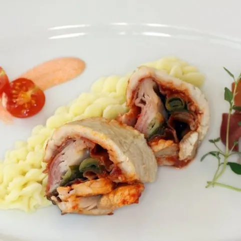 Sonkás pontytekercs recept