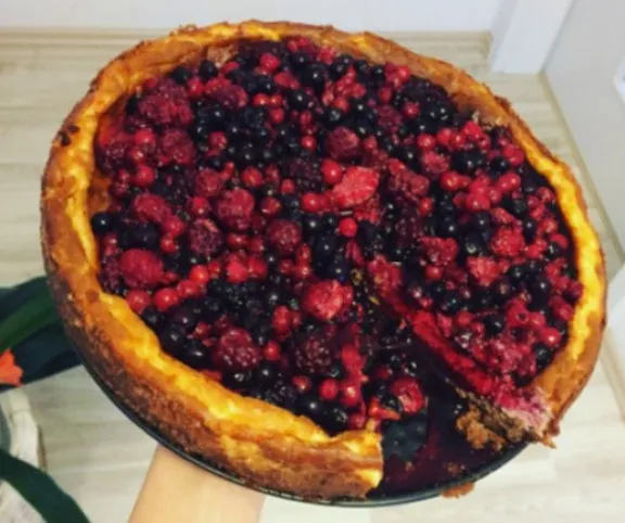 Erdei gyümölcsös sajttorta  recept